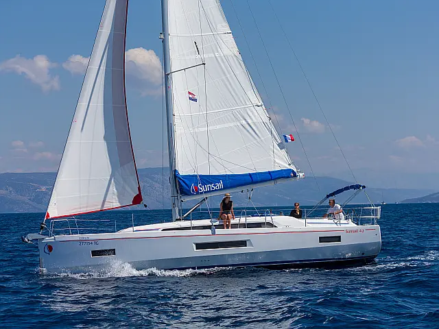 Sunsail 42 - [External image]