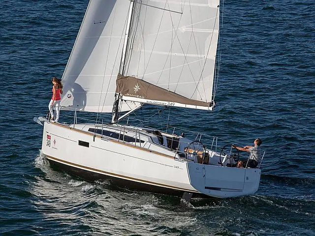 Sun Odyssey 54 DS - [External image]