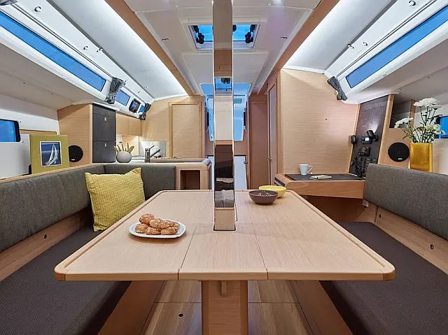 Sun Odyssey 54 DS - [Internal image]