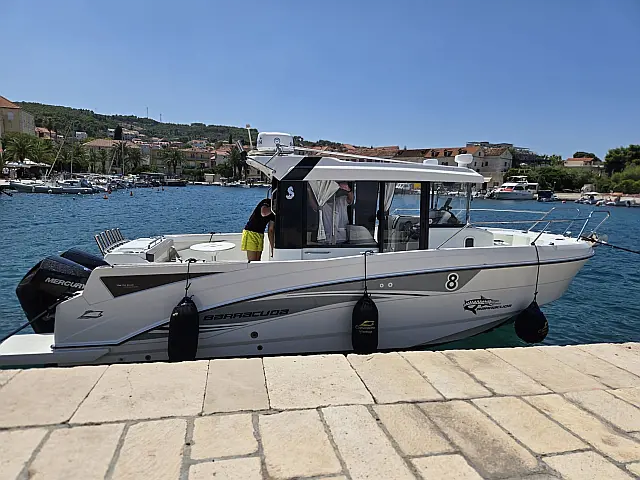 Beneteau Barracuda 8 - [External image]