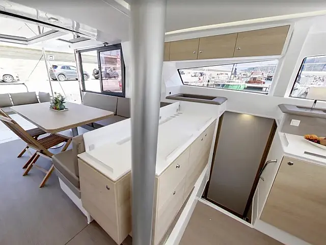 Bali 4.1 - [Internal image]