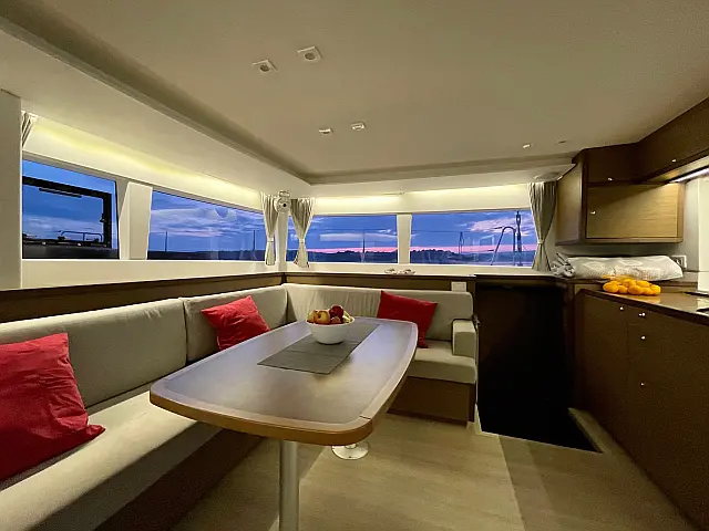 Lagoon 450 Sport - [Internal image]