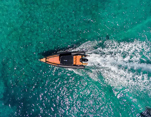 Motorboat - [External image]