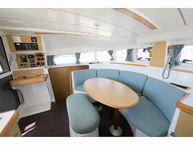 Lagoon 380 S2 - [Internal image]