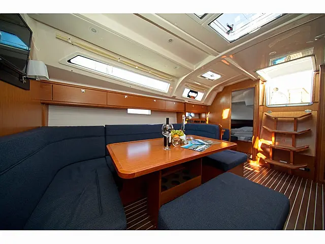 Bavaria Cruiser 41 - [Internal image]