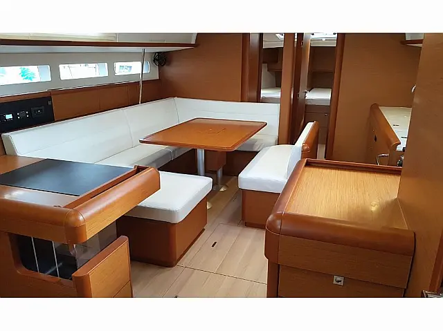 Sun Odyssey 519 - [Internal image]