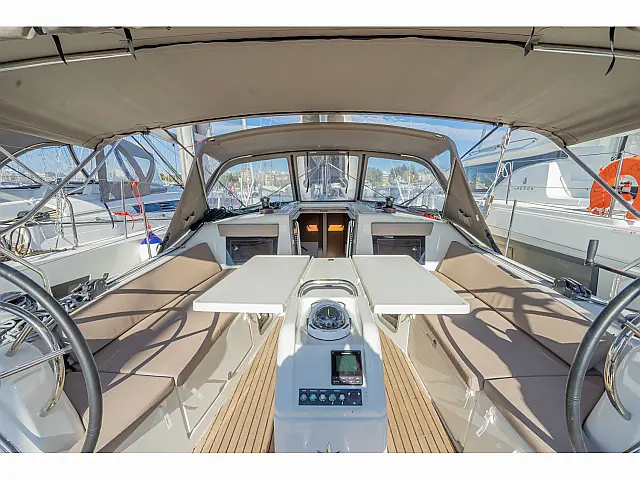 Sun Odyssey 410 - [External image]
