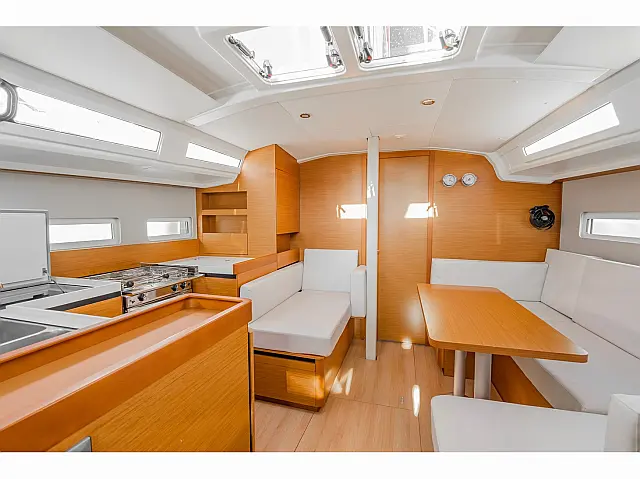 Sun Odyssey 410 - [Internal image]