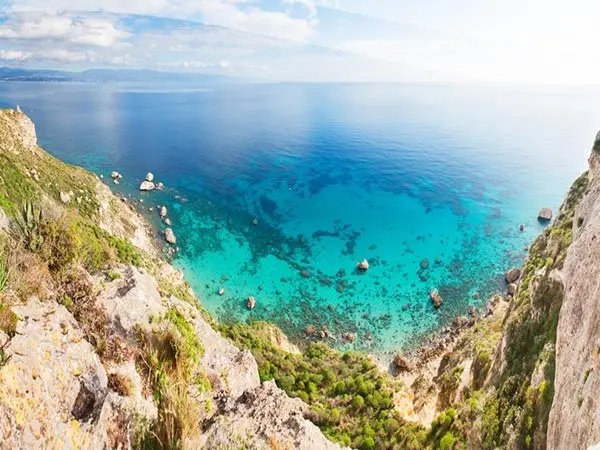 Sardinien: Segeln wie im Film 